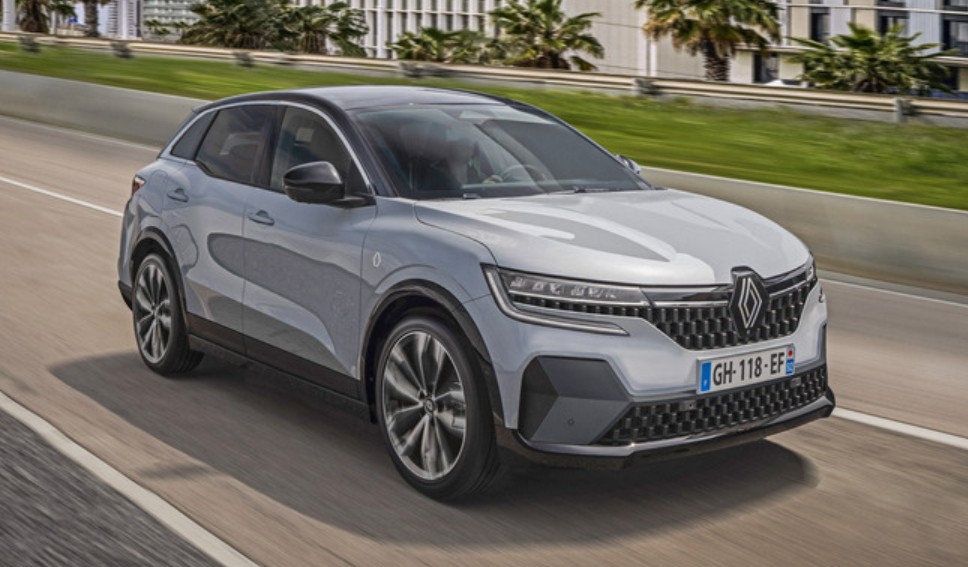 Unveiled: The 2025 Renault Kadjar - Redefined Elegance and Performance